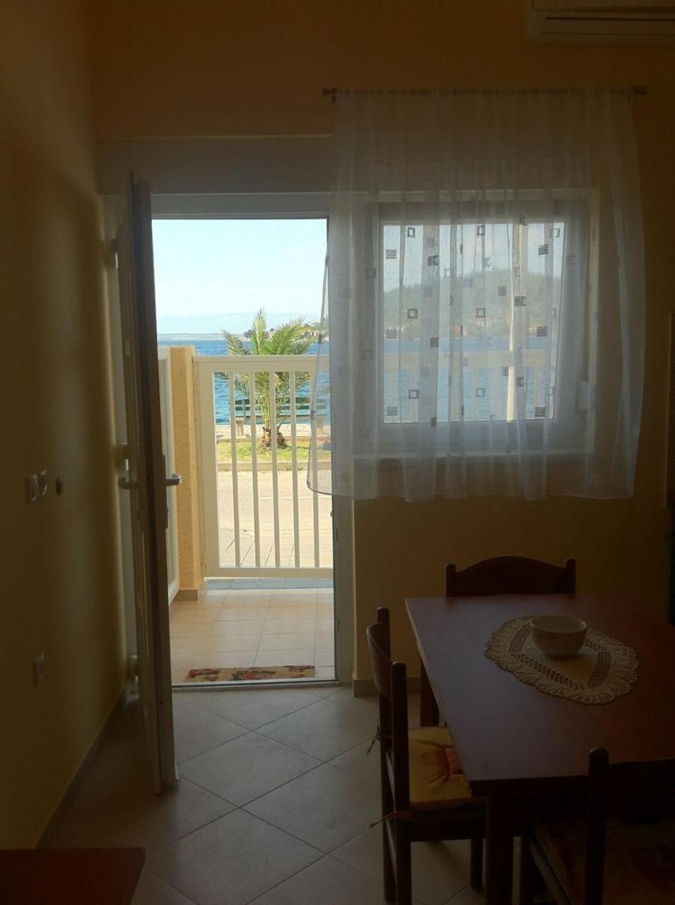 Apartments Kolt - 15M From Sea كالي المظهر الخارجي الصورة