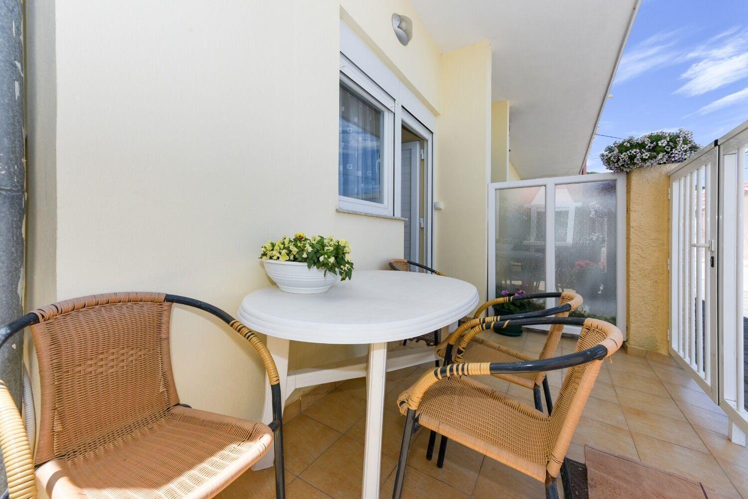 Apartments Kolt - 15M From Sea كالي المظهر الخارجي الصورة