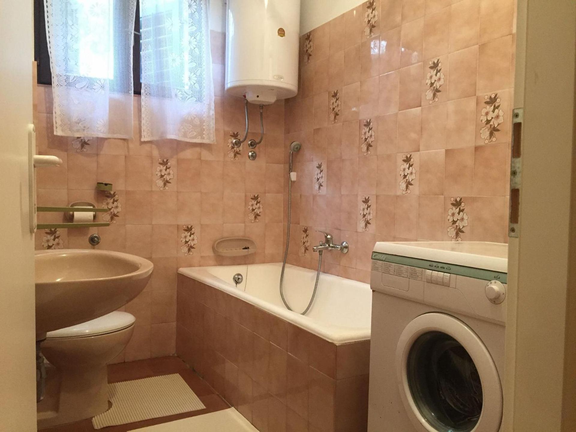 Apartments Kolt - 15M From Sea كالي المظهر الخارجي الصورة