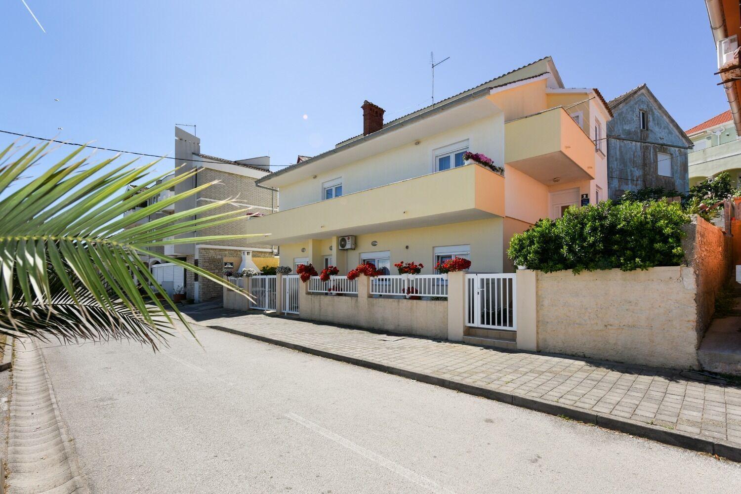 Apartments Kolt - 15M From Sea كالي المظهر الخارجي الصورة