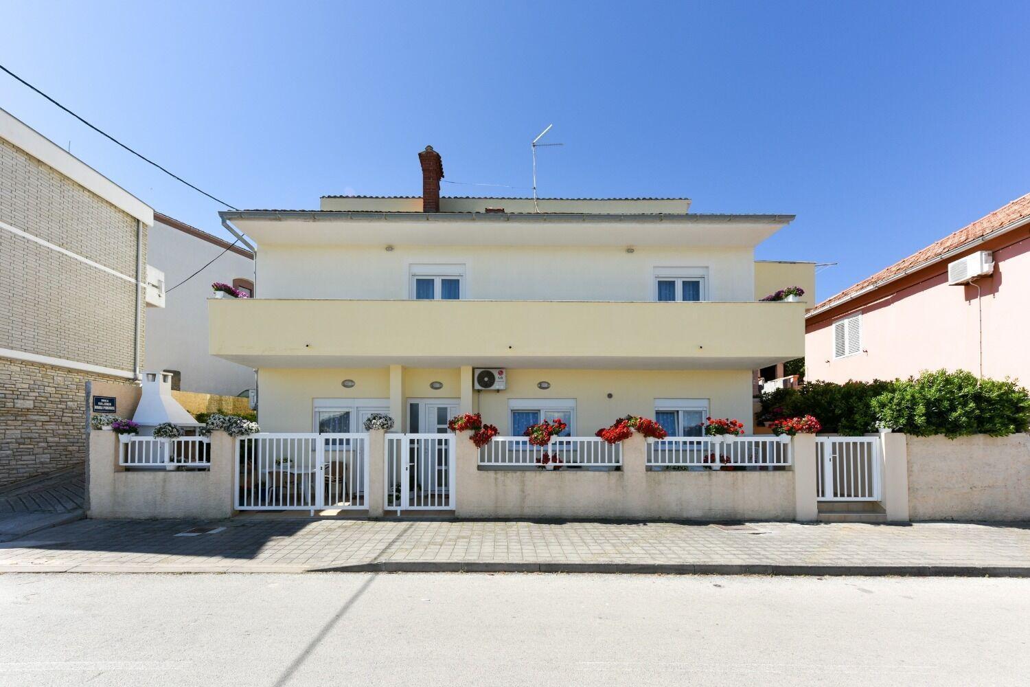 Apartments Kolt - 15M From Sea كالي المظهر الخارجي الصورة